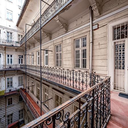 Soho Downtown Apartment Budapeste Exterior foto