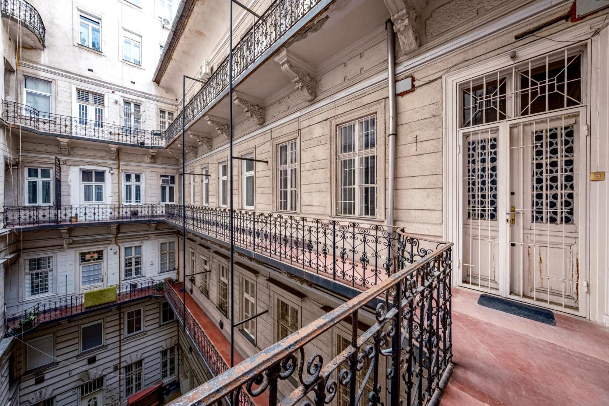 Soho Downtown Apartment Budapeste Exterior foto